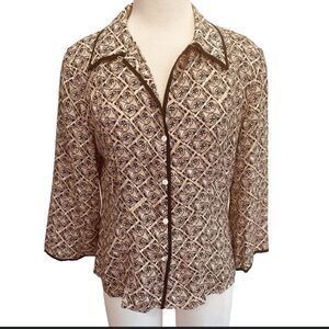 Chic Patterned Women's Blouse in Black and Cream